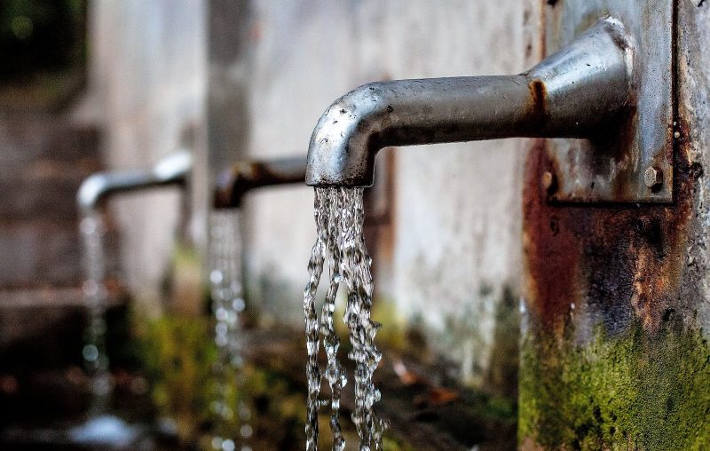 Agua potable Qué es, características, consumo, para qué